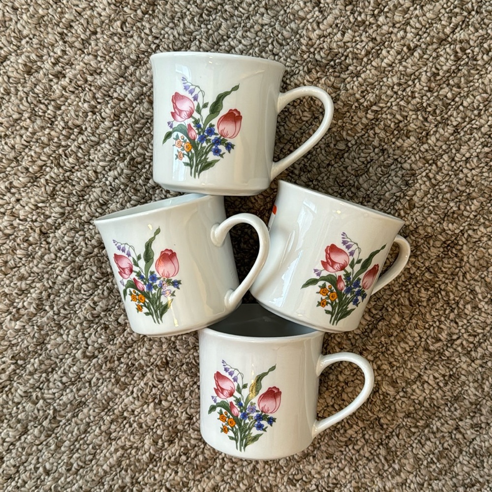Floral Mug Set